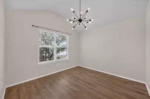 844 Canyon Cove Dr, Burleson, TX 76028 - Photo 2