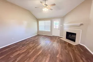 809 Canyon Cove Dr, Burleson, TX 76028 - Photo 24