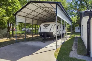 10455 Comanche, Wills Point, TX 75169 - Photo 10