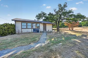 2332 County Rd 411, Alvarado, TX 76009 - Photo 14