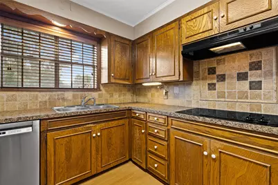 515 Berkshire Drive, Longview, TX 75605 - Photo 14