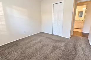 7114 Chinaberry Rd, Dallas, TX 75249 - Photo 14