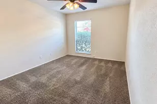 7114 Chinaberry Rd, Dallas, TX 75249 - Photo 16
