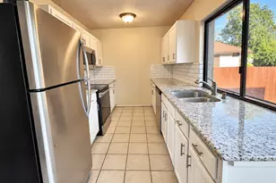 7114 Chinaberry Rd, Dallas, TX 75249 - Photo 8