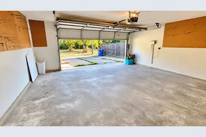 7114 Chinaberry Road, Dallas, TX 75249 - Photo 18