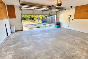 7114 Chinaberry Rd, Dallas, TX 75249 - Photo 18