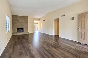 7114 Chinaberry Rd, Dallas, TX 75249 - Photo 6