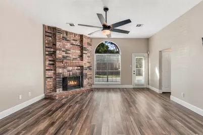 515 Post Oak Road, Grapevine, TX 76051 - Photo 6