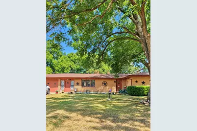 800 Kerry Lane, Azle, TX 76020 - Photo 2