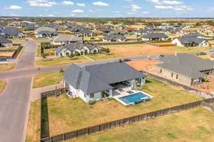 141 Gainesway Dr, Abilene, TX 79606 - Photo 2