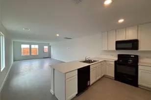 1657 Black Kite Ln, Fort Worth, TX 76140 - Photo 6