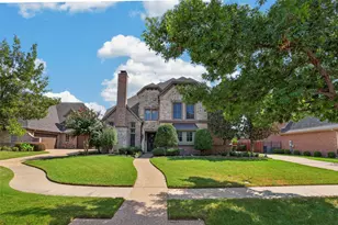 2204 Castle View Rd, Mansfield, TX 76063 - Photo 2