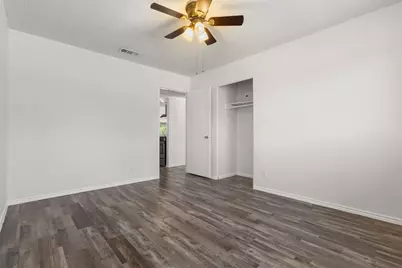 2563 Wood Valley Drive, Dallas, TX 75211 - Photo 16