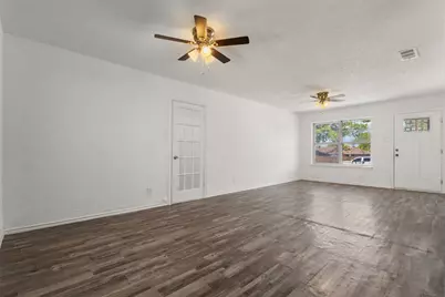 2563 Wood Valley Drive, Dallas, TX 75211 - Photo 8