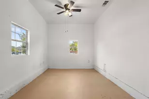 2563 Wood Valley Dr, Dallas, TX 75211 - Photo 20