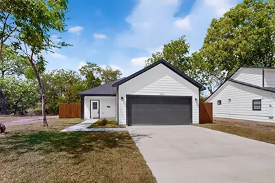 1308 E Collin Street, Corsicana, TX 75110 - Photo 1