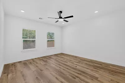 1308 E Collin Street, Corsicana, TX 75110 - Photo 22
