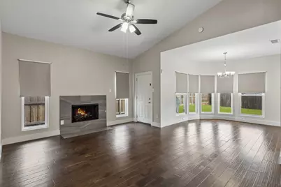 7406 Bayview Drive, Rowlett, TX 75088 - Photo 4