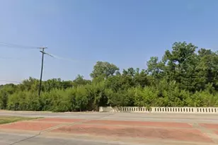 2701 S Belt Line Rd, Grand Prairie, TX 75052 - Photo 1
