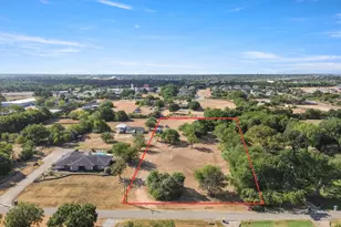 1022 Sherman Dr, Cedar Hill, TX 75104 - Photo 1