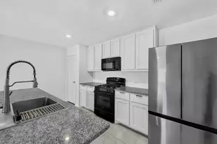1520 Claireborne Ct, Little Elm, TX 75068 - Photo 8