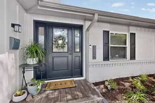 8632 Kingspoint Dr, Dallas, TX 75238 - Photo 2
