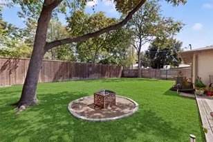 8632 Kingspoint Dr, Dallas, TX 75238 - Photo 28