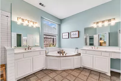 1620 McGreg Lane, Carrollton, TX 75010 - Photo 12