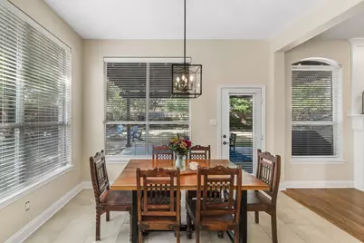 1620 McGreg Lane, Carrollton, TX 75010 - Photo 10