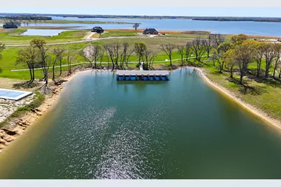 305 Sailview Court, Honey Grove, TX 75446 - Photo 12