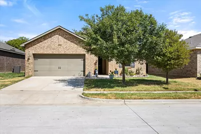433 Starboard Drive, Crowley, TX 76036 - Photo 2