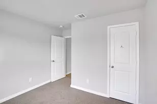 921 Clark Dr, Ferris, TX 75125 - Photo 8
