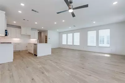 8864 Scarp Hill Lane, Frisco, TX 75035 - Photo 4