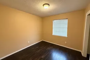 2705 Tanglewood Dr, Lancaster, TX 75134 - Photo 16