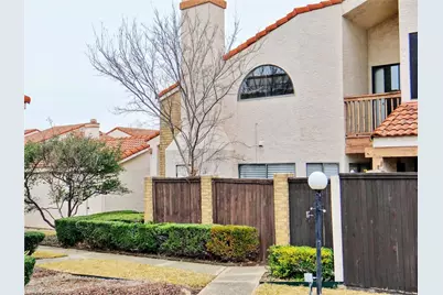 517 Ranch Trail #127, Irving, TX 75063 - Photo 2