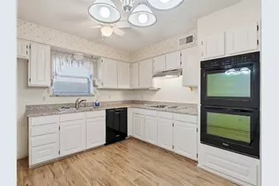5301 Sarasota Drive, Garland, TX 75043 - Photo 12