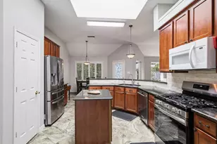 1408 Berne Ln, Lewisville, TX 75067 - Photo 8