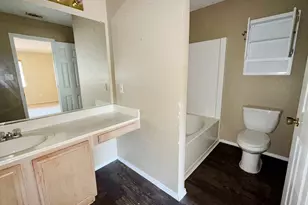 326 King Arthur Dr, Weatherford, TX 76086 - Photo 6