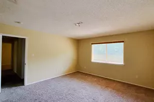 326 King Arthur Dr, Weatherford, TX 76086 - Photo 4