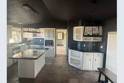 986 County Road 1785, Sunset, TX 76270 - Photo 10