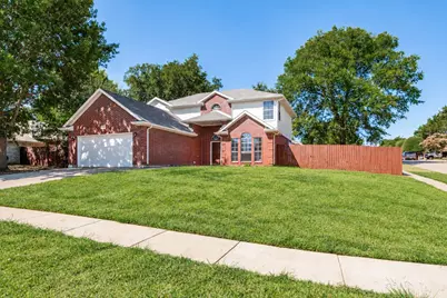 4503 Malvern Hill Road, Grand Prairie, TX 75052 - Photo 2