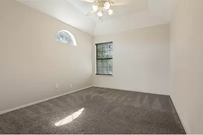 4503 Malvern Hill Road, Grand Prairie, TX 75052 - Photo 14