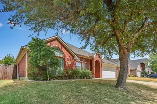 3019 Churchill Downs, Irving, TX 75060 - Photo 2