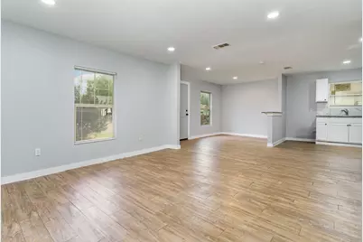 1322 Galloway Avenue, Dallas, TX 75216 - Photo 2