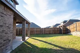518 Saddle Club Way, Princeton, TX 75407 - Photo 28