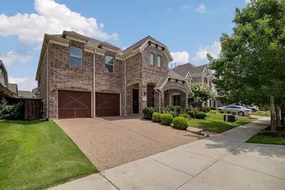 709 Auburn Court, Savannah, TX 76227 - Photo 2