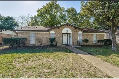 1606 Travis Street, Garland, TX 75042 - Photo 2