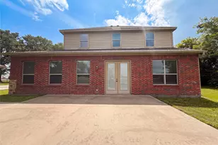 8580 Cedar Creek Ln, Greenville, TX 75402 - Photo 18