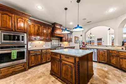 12467 Fallcreek Drive, Frisco, TX 75035 - Photo 4