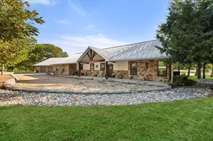 529 La Bota, Corsicana, TX 75109 - Photo 1